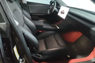 Tesla Model 3 2023, 37100 км, за 28448 USD - фото 19