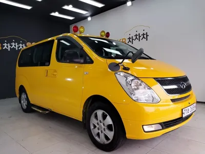 Hyundai Starex 2015, 109179 км, за 5552.62 USD