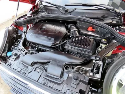 MINI Clubman 2020, 84844 км, за 11039.14 USD - фото 6