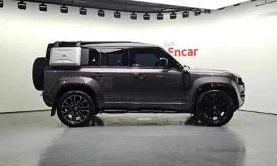 Land Rover Defender 2025, 3133 км, за 146370.15 USD
