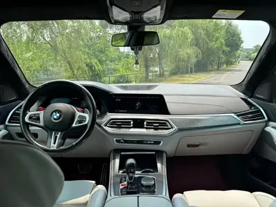 BMW X5 M 2022, 70000 км, за 75601.83 USD - фото 6