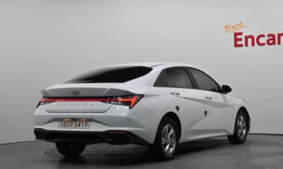 Hyundai Avante 2021, 109621 км, за 7598.28 USD