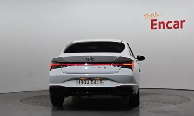 Hyundai Avante 2021, 109621 км, за 7598.28 USD