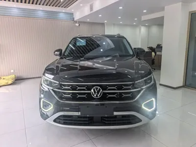 Volkswagen Tayron 2023, 43000 км, за 25902.67 USD