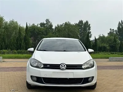 Volkswagen Golf 2013, 120000 км, за 3354.7 USD
