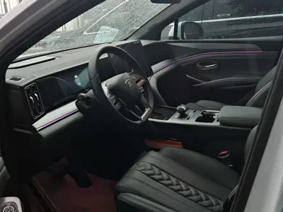 BYD L DM-i 2025, 20000 км, за 15273.39 USD