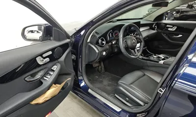 Mercedes-Benz C-Class 2020, 59491 км, за 12958.25 USD - фото 10