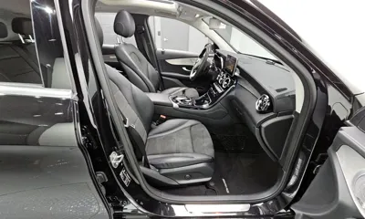 Mercedes-Benz GLC-Class 2019, 137803 км, за 15225.15 USD - фото 12