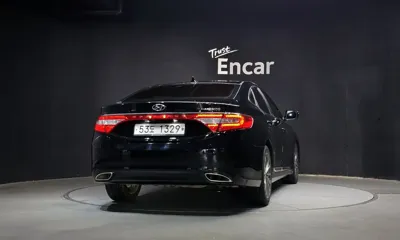 Hyundai Grandeur 2014, 143968 км, за 3435.74 USD