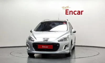 Peugeot 308 2013, 122390 км, за 2888.28 USD