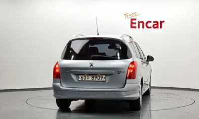 Peugeot 308 2013, 122390 км, за 2888.28 USD