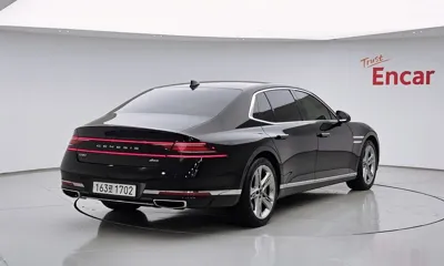 Genesis G90 2023, 110788 км, за 31658.31 USD