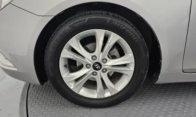 Hyundai Sonata 2012, 170333 км, за 3245.03 USD