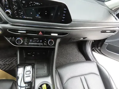 Hyundai Sonata 2020, 130175 км, за 7491.86 USD - фото 15