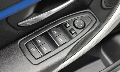 BMW 3-Series 2018, 89485 км, за 15960.92 USD - фото 29