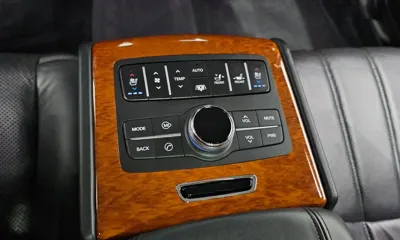 Hyundai Equus 2010, 243436 км, за 2625.71 USD - фото 19