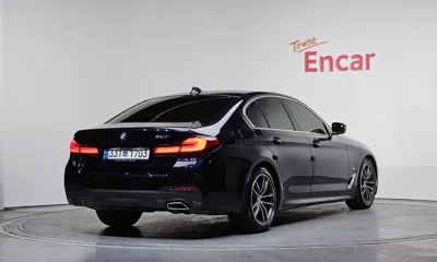 BMW 5-Series 2022, 53448 км, за 21407.33 USD