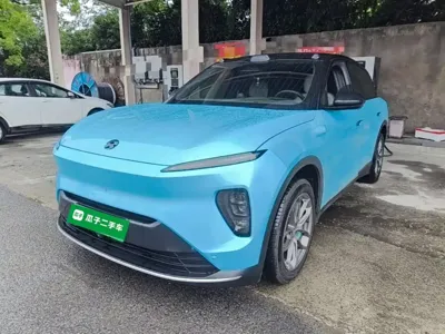 Nio ES8 · 2023 год