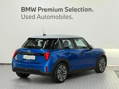 MINI Cooper 2025, 4864 км, за 20390.89 USD