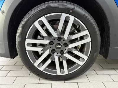 MINI Cooper 2025, 4864 км, за 20390.89 USD