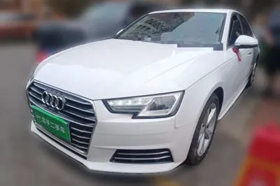 Audi A4L · 2018 год