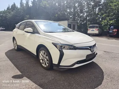 Buick Velite 6 2024, 130000 км, за 7619.92 USD