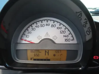 Smart Fortwo 2011, 85501 км, за 4228.47 USD - фото 9