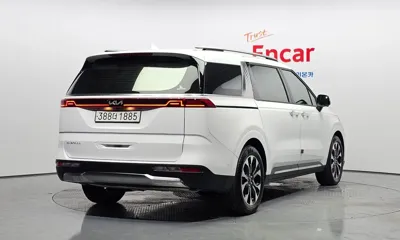 Kia Canival 2023, 30009 км, за 22400.2 USD