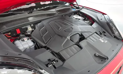 Porsche Cayenne 2024, 5438 км, за 104371.8 USD - фото 6