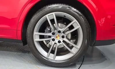 Porsche Cayenne 2024, 5438 км, за 104371.8 USD - фото 21
