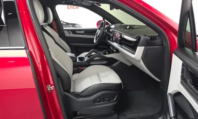 Porsche Cayenne 2024, 5438 км, за 104371.8 USD - фото 26