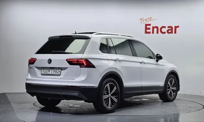 Volkswagen Tiguan 2020, 50866 км, за 16148.98 USD