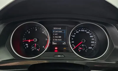 Volkswagen Tiguan 2020, 50866 км, за 16148.98 USD - фото 8