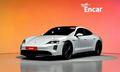 Porsche Taycan · 2023 год