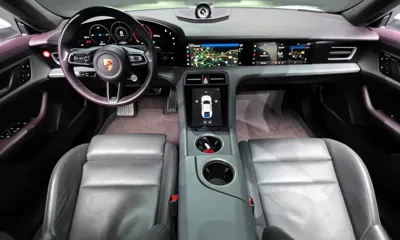 Porsche Taycan 2023, 48549 км, за 71596.13 USD - фото 7