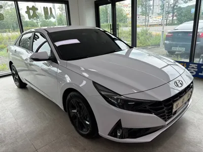 Hyundai Avante 2023, 39476 км, за 14201.96 USD