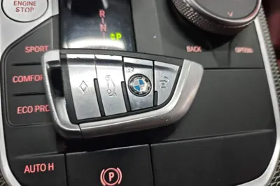 BMW 3 Series 2021, 125200 км, за 24682 USD - фото 28