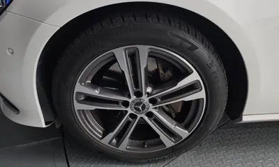 Mercedes-Benz E-Class 2022, 20088 км, за 32903.86 USD