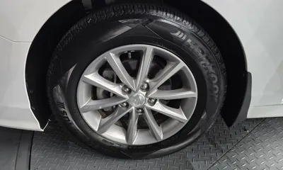 Hyundai Sonata 2018, 74870 км, за 5537.46 USD