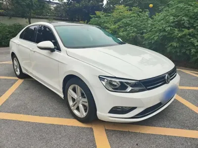 Volkswagen Lamando 2018, 75100 км, за 6905.77 USD