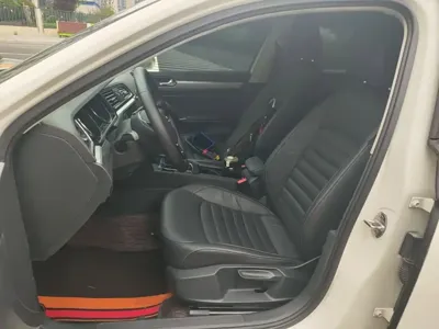 Volkswagen Lamando 2018, 75100 км, за 6905.77 USD - фото 15