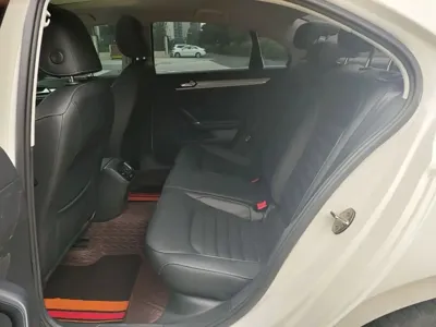 Volkswagen Lamando 2018, 75100 км, за 6905.77 USD - фото 17