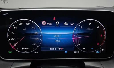 Mercedes-Benz GLC-Class 2025, 18422 км, за 44930.63 USD - фото 8