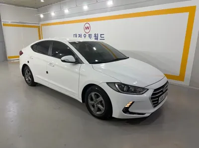 Hyundai Avante 2016, 96494 км, за 6012.55 USD - фото 9