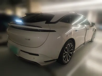 Zeekr 007GT · 2025 год