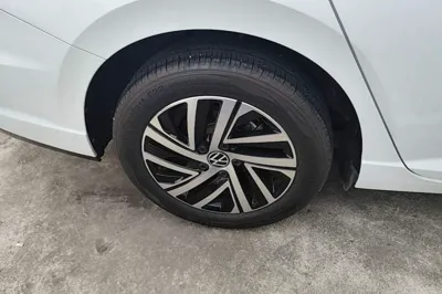 Volkswagen Lavida 2024, 28900 км, за 13219 USD - фото 10