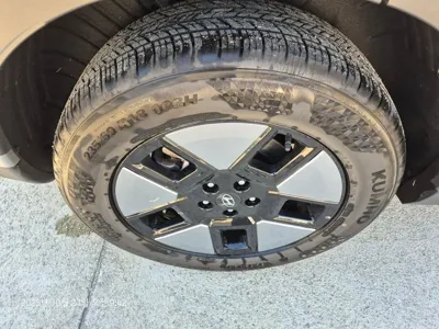 Hyundai Santafe 2024, 26000 км, за 65046.9 USD