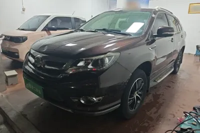 BYD S7 · 2016 год
