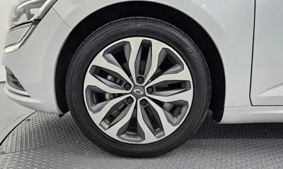 Renault-KoreaSamsung SM6 2016, 92933 км, за 4421.43 USD