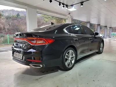Hyundai Grandeur 2019, 67700 км, за 12715.22 USD